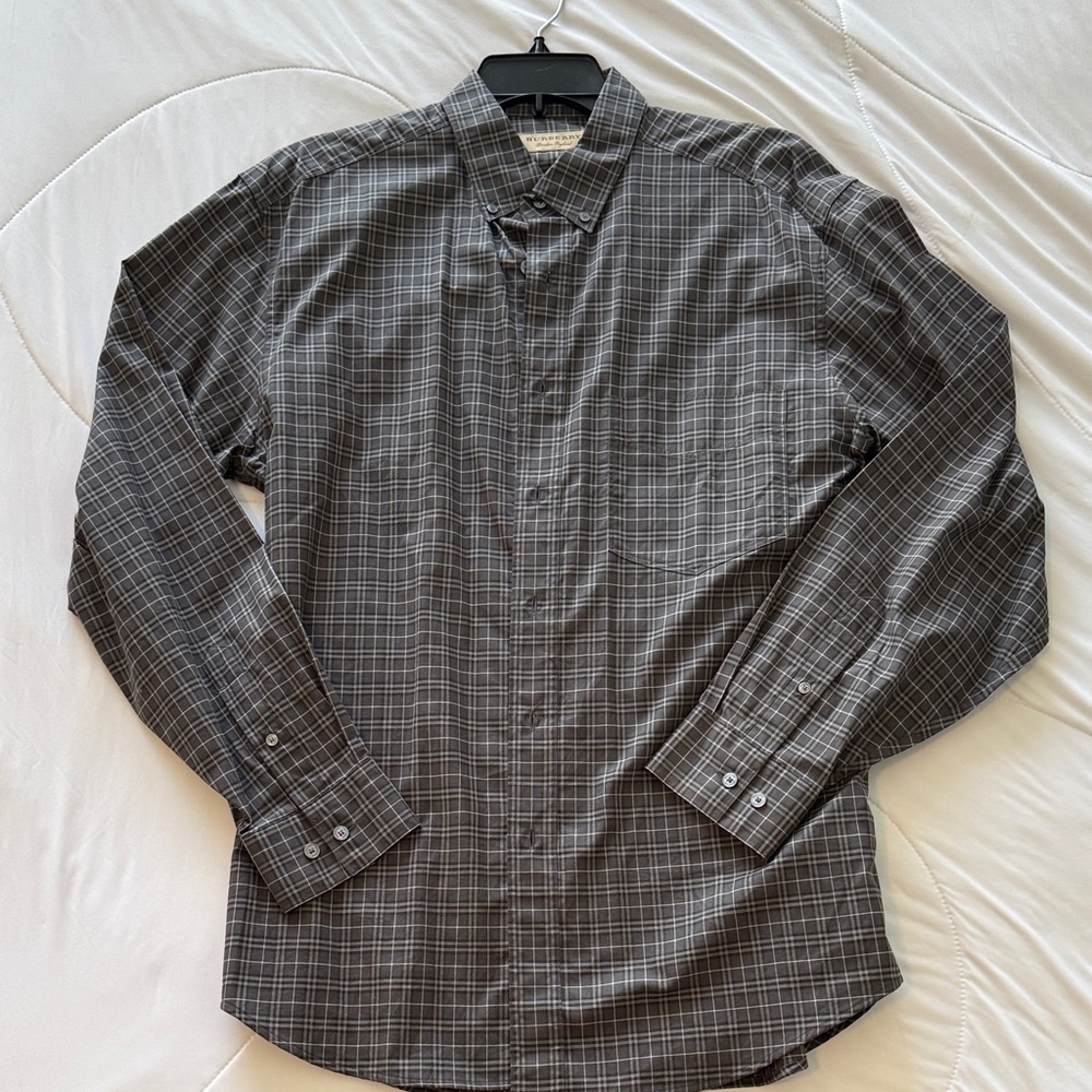 Never worn - Burberry Men's Gray Checkered Shirt